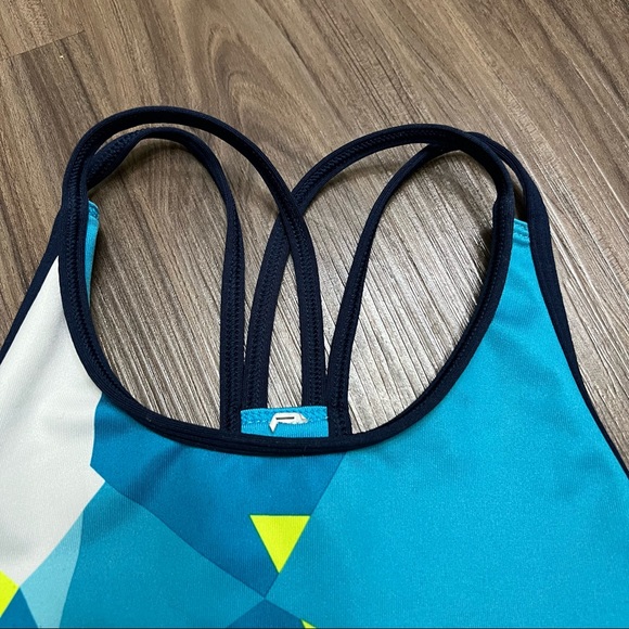 Under armour youth medium sports bra - Picture 2 of 8